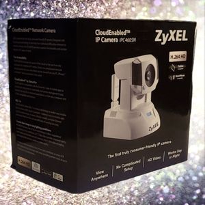 ZyXEL Wireless Pan,Tilt and Zoom IP Camera with Night Vision